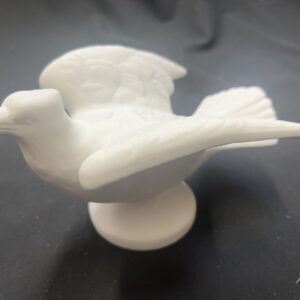 No. 698 – Dove on a base 7” – plain